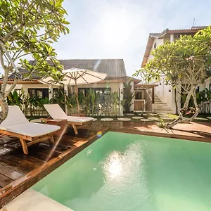 https://sarang-apartments-by-evdekimi.ubudhotelsnow.com