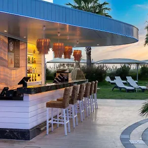 https://radisson-blu-hotel-istanbul-at.istanbul-turkeyhotels.com