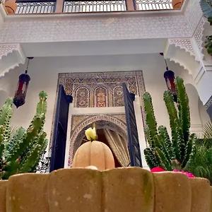 https://riad-taachchaqa.marrakeshhotelsmorocco.com